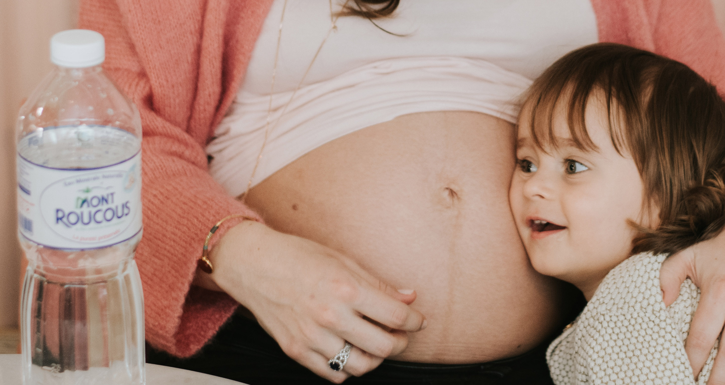 L’eau Mont Roucous vous accompagne à chaque instant de la maternité.
