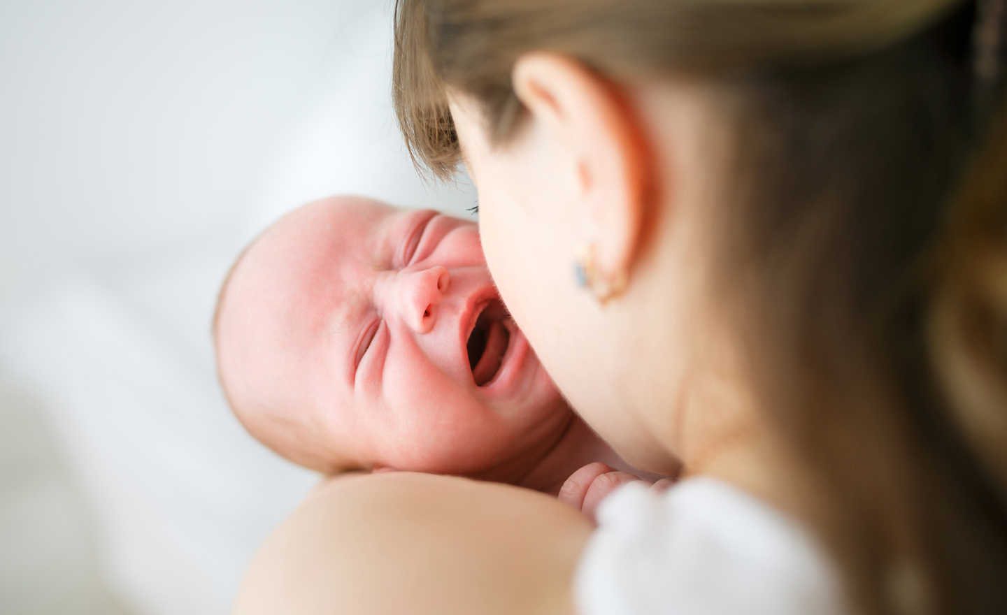 Apprendre à décrypter les pleurs de bébé !